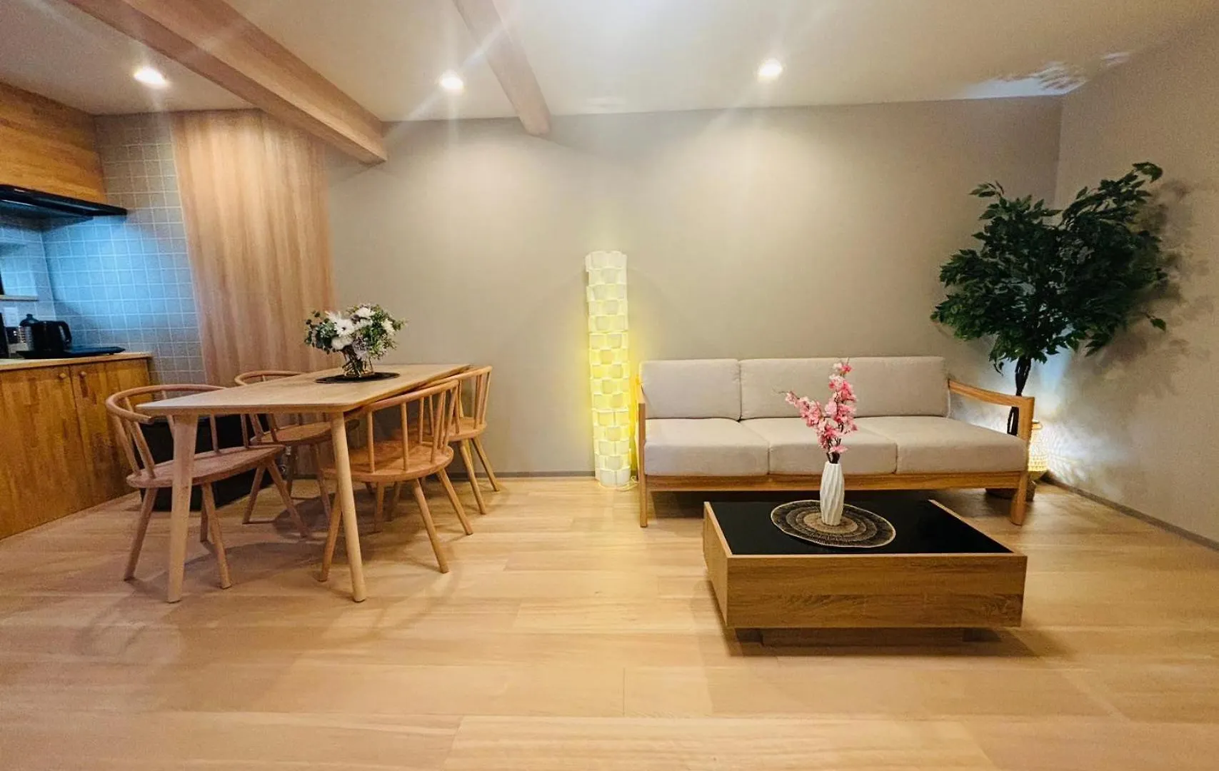 Villa Seiren ダブルベッド6台グループ大歓迎 貸切り 日本風一戸建て Osaka